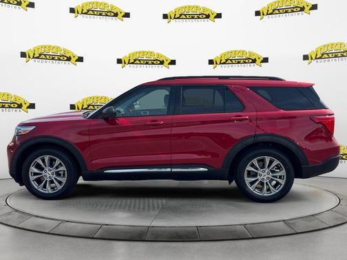 Rapid Red Metallic Tinted Clearcoat 2022 Ford Explorer XLT