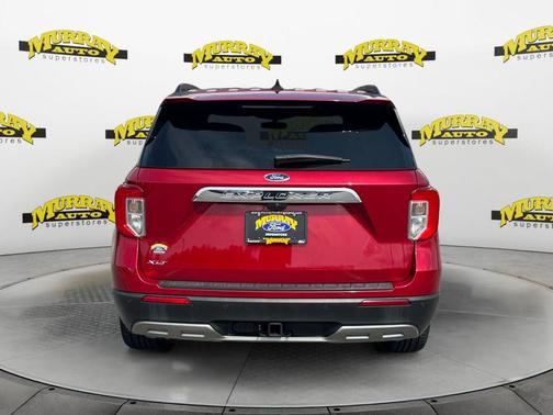 Rapid Red Metallic Tinted Clearcoat 2022 Ford Explorer XLT