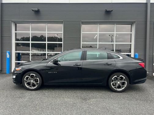 Black Metallic 2024 Chevrolet Malibu FWD 1LT
