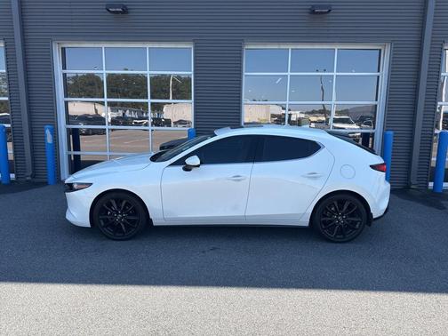 2024 Mazda Mazda3 FWD w/Premium Package