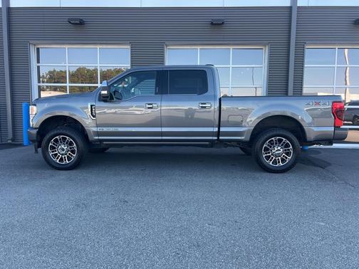 2022 Ford F-350 Platinum