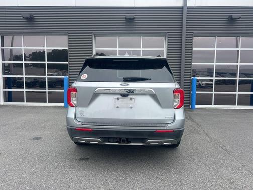 Iconic Silver Metallic 2020 Ford Explorer XLT