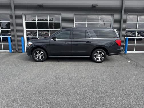 2022 Ford Expedition Max XLT