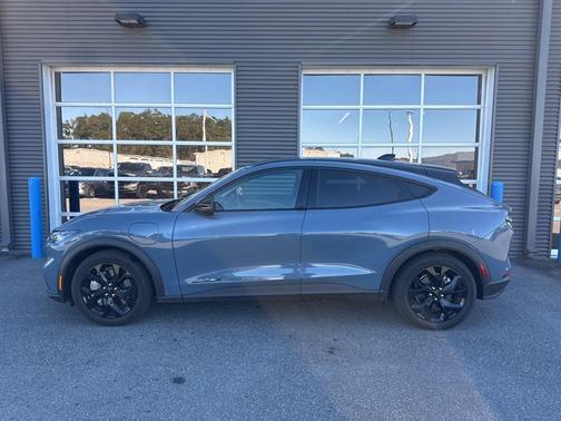 2024 Ford Mustang Mach-E Select