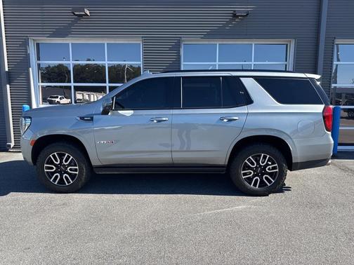 2023 GMC Yukon 4WD AT4
