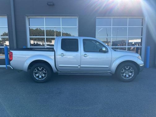 2019 Nissan Frontier SL