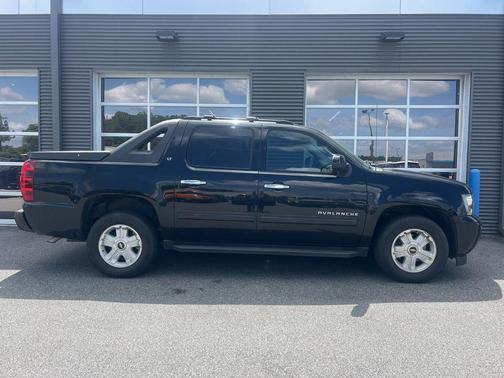 Black 2012 Chevrolet Avalanche 1500 LT