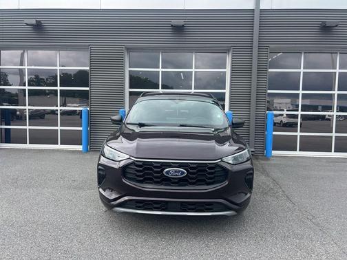 Cinnabar Red Metallic Premium Colorant 2023 Ford Escape ST-Line
