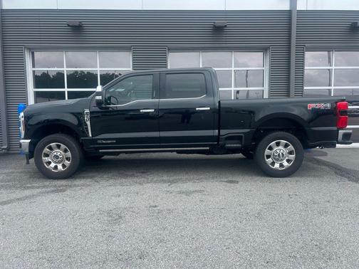 Agate Black Metallic 2024 Ford F-350 Lariat