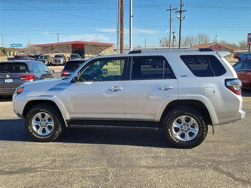 2023 Toyota 4Runner SR5