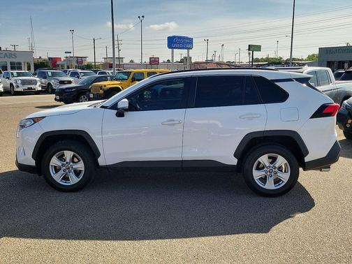 Super White 2020 Toyota RAV4 XLE