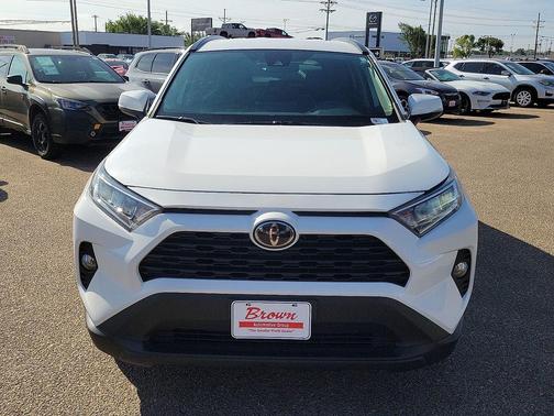 Super White 2020 Toyota RAV4 XLE