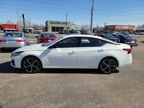 2024 Nissan Altima 2.5 SR