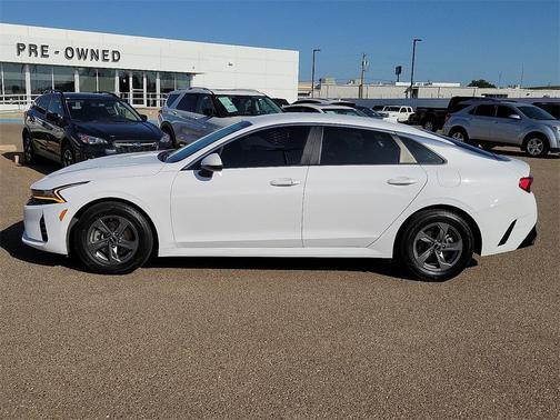 2022 Kia K5 LXS