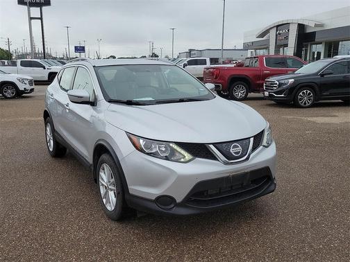 2018 Nissan Rogue Sport SV