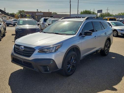 Ice Silver Metallic 2021 Subaru Outback Onyx Edition XT