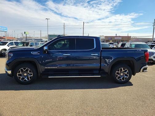2022 GMC Sierra 1500 SLT