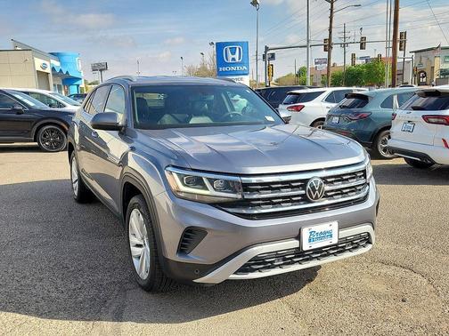 2022 Volkswagen Atlas Cross Sport 3.6L V6 SE w/Technology