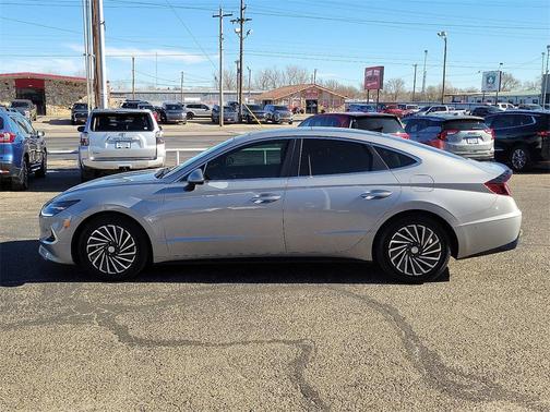 2023 Hyundai SONATA Hybrid Limited