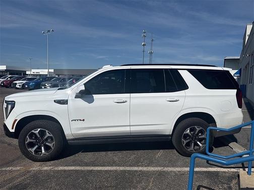 2025 GMC Yukon AT4
