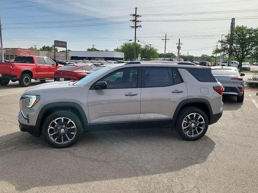 Metallic 2026 GMC Terrain Elevation