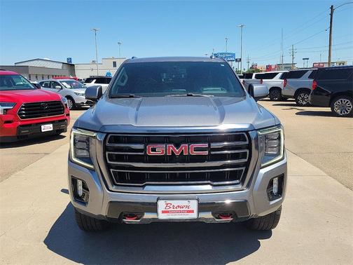2022 GMC Yukon XL AT4
