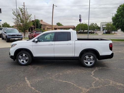 Platinum White Pearl 2026 Honda Ridgeline RTL
