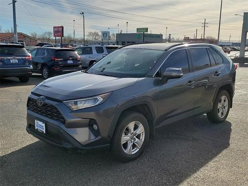2021 Toyota RAV4 XLE