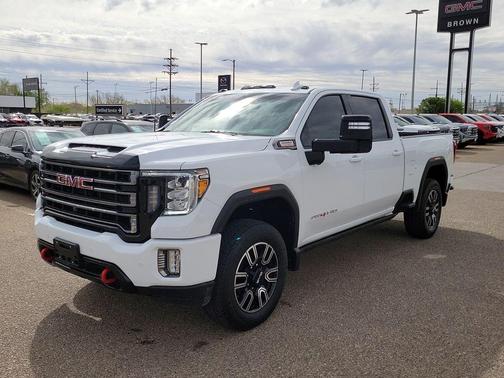 Summit White 2022 GMC Sierra 2500 AT4