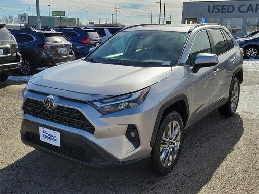 2023 Toyota RAV4 XLE Premium