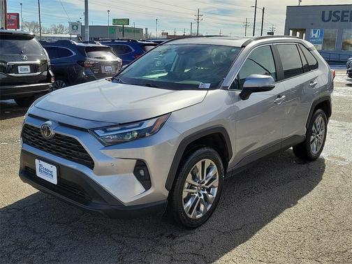 2023 Toyota RAV4 XLE Premium
