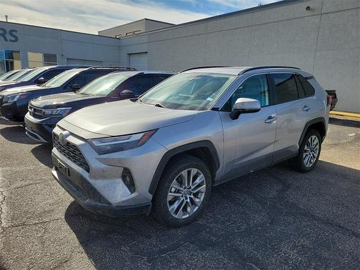 2023 Toyota RAV4 XLE Premium