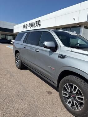 2023 GMC Yukon XL AT4