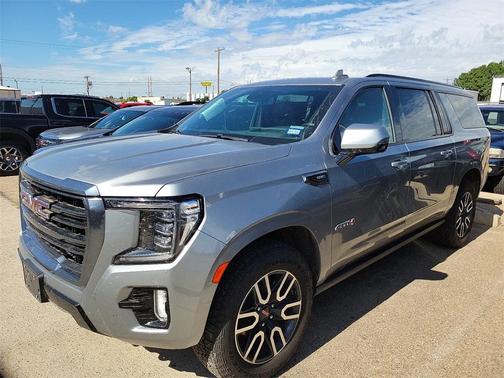 2023 GMC Yukon XL AT4