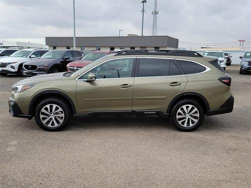 2022 Subaru Outback Premium
