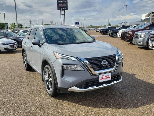 Boulder Gray Pearl 2023 Nissan Rogue Platinum