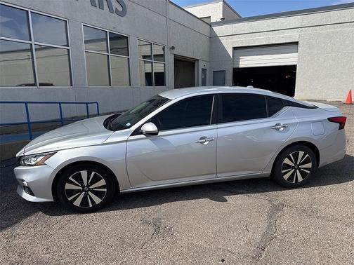 2021 Nissan Altima 2.5 SV