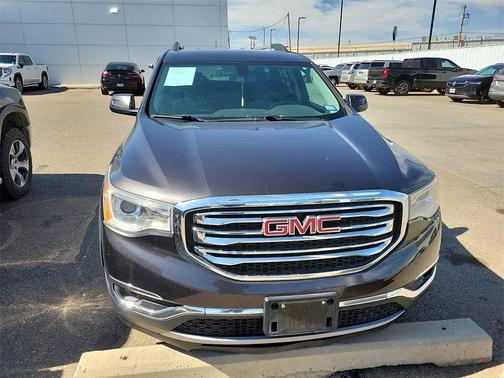 2017 GMC Acadia SLE-2