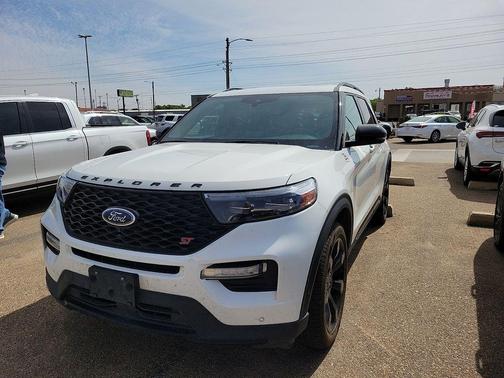 White Metallic 2020 Ford Explorer ST