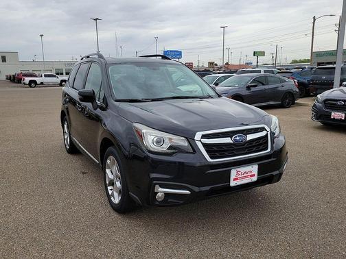 Crystal Black Silica 2018 Subaru Forester 2.5i Touring