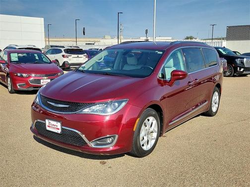 2017 Chrysler Pacifica Touring-L Plus