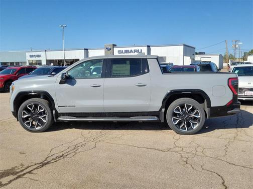 2025 GMC Sierra EV Denali