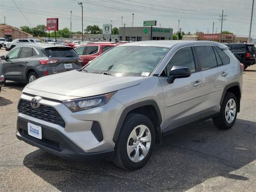 2022 Toyota RAV4 LE