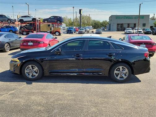 2024 Kia K5 LXS