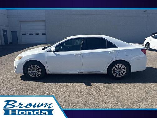 2014 Toyota Camry LE