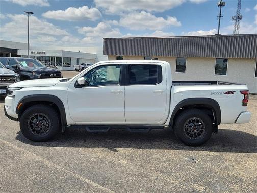 2024 Nissan Frontier PRO-4X
