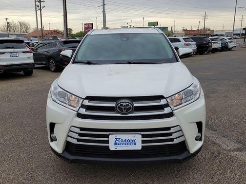 2019 Toyota Highlander 