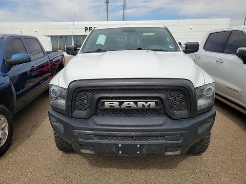 Bright White Clearcoat 2022 RAM 1500 Classic SLT