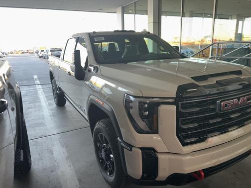 2026 GMC Sierra 2500 AT4