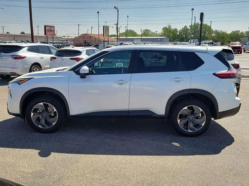 Everest White P 2024 Nissan Rogue SV